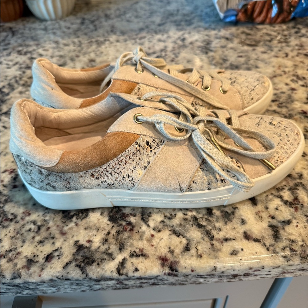 Joie Cream Sneakers Lightweight Mesh Design